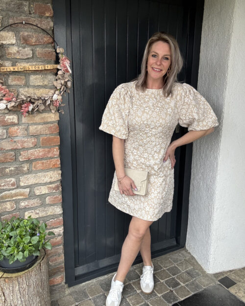 Dress flower beige
