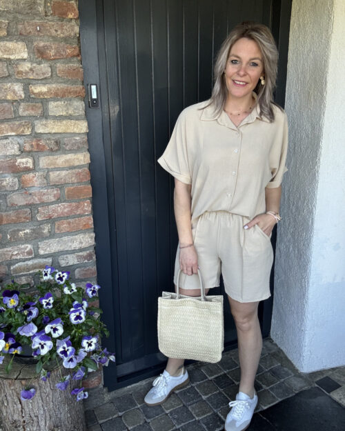 Short twinset beige