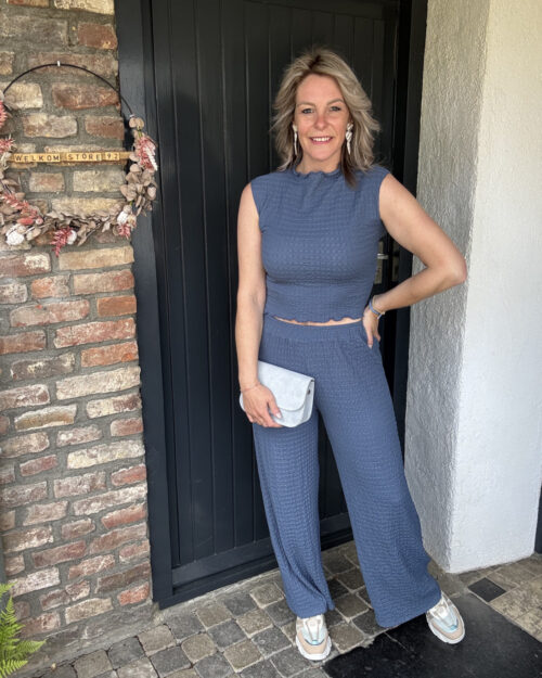 Set short-top blue