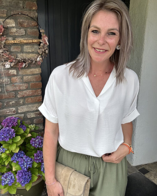 Basic blouse wit