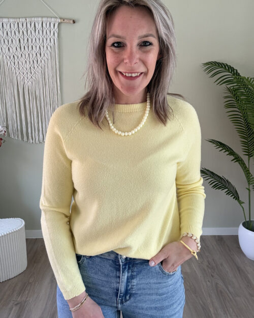 Zacht gebreide trui geel