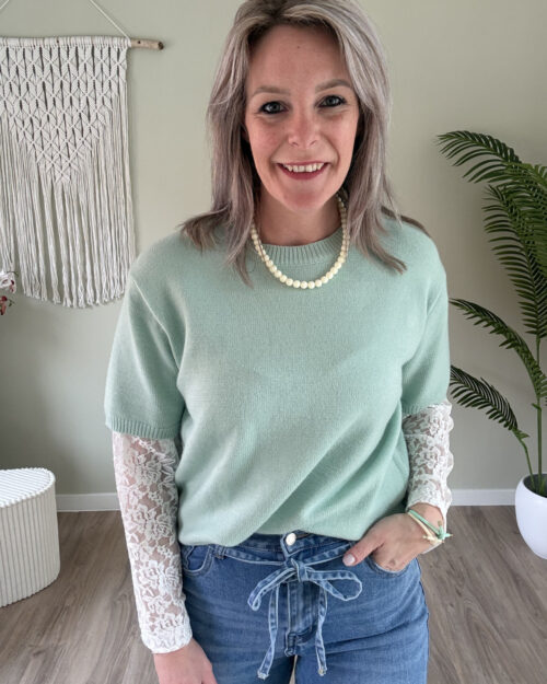 Trui mint met kanten mouwen