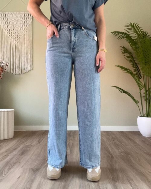 Denim wide leg jeans