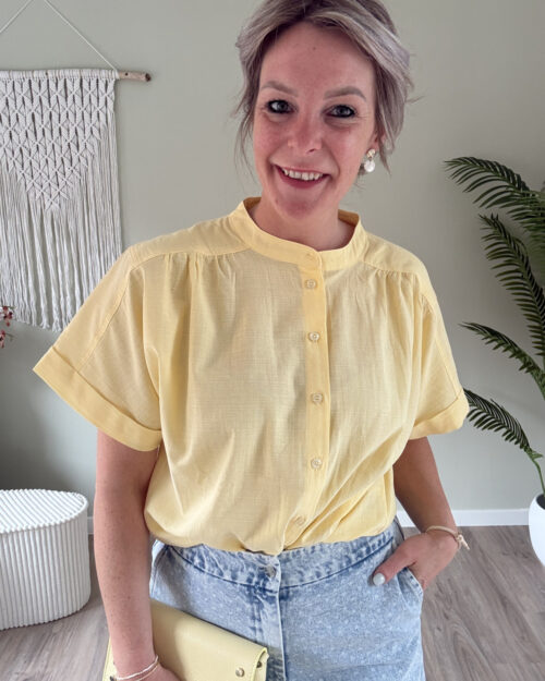 Summer blouse geel
