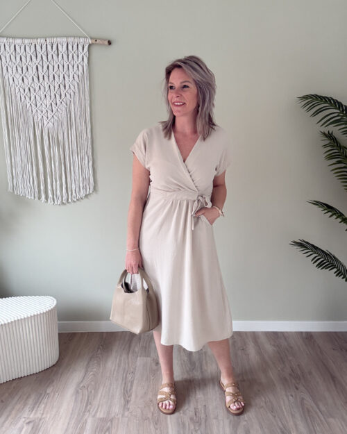 Basic dress beige