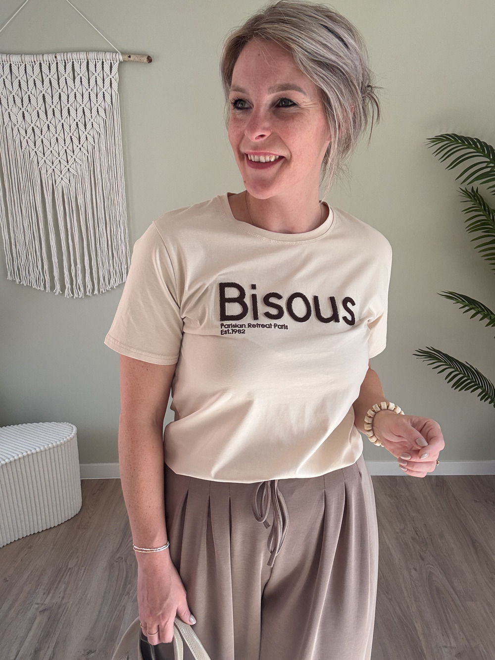Tee bisous beige