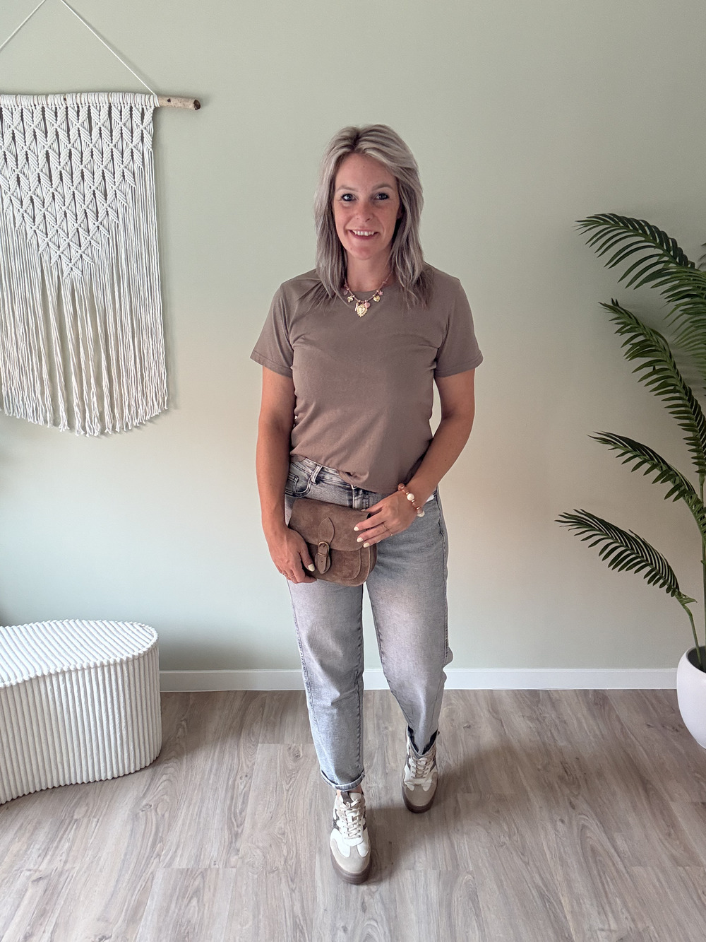 Basic tee taupe - Afbeelding 2