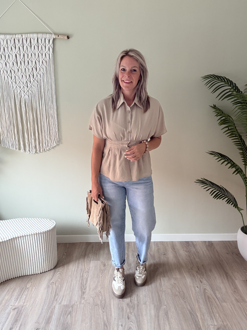 Getailleerde blouse beige - Afbeelding 2