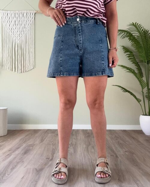 Donkere jeans short
