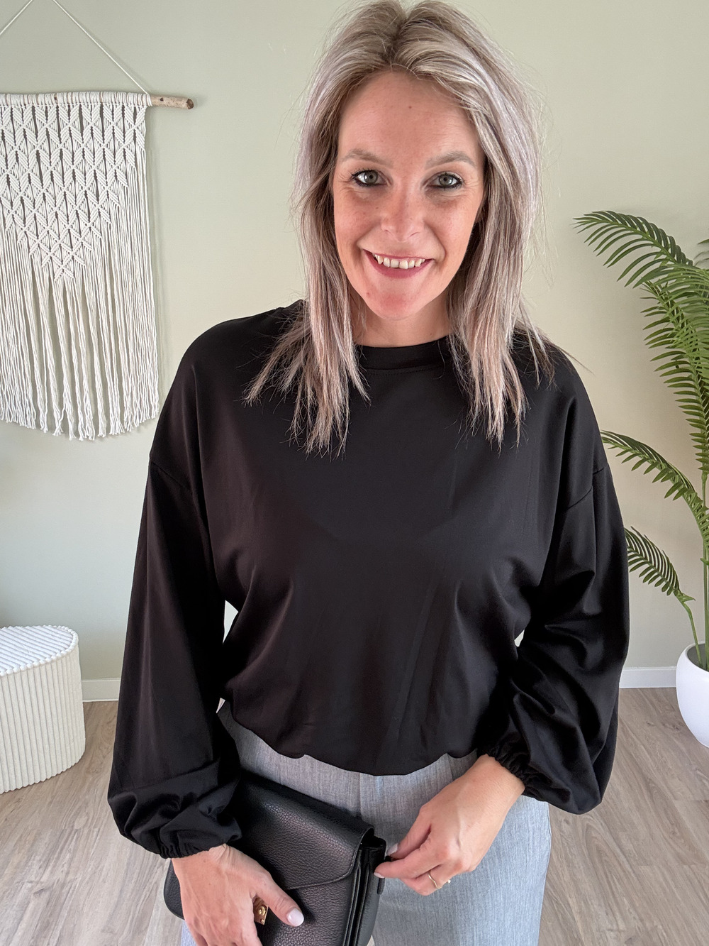 Basic sweater met elastiek zwart