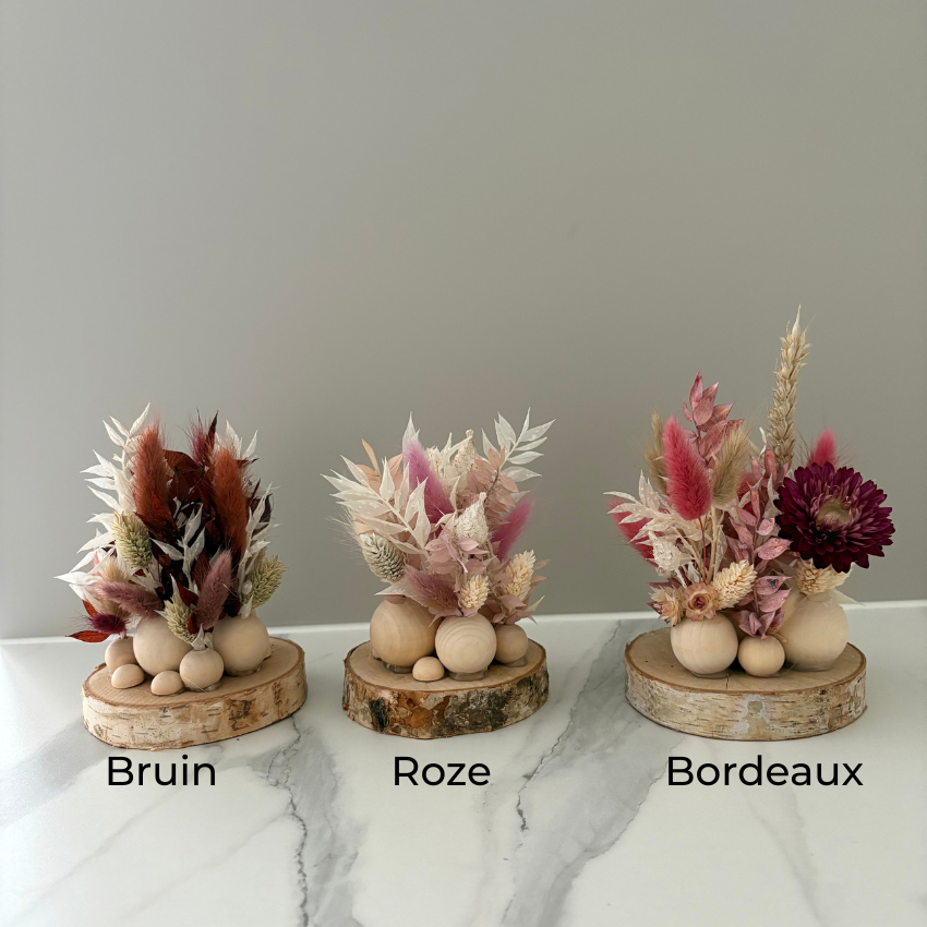 Boomstam met droogbloemen - Afbeelding 2